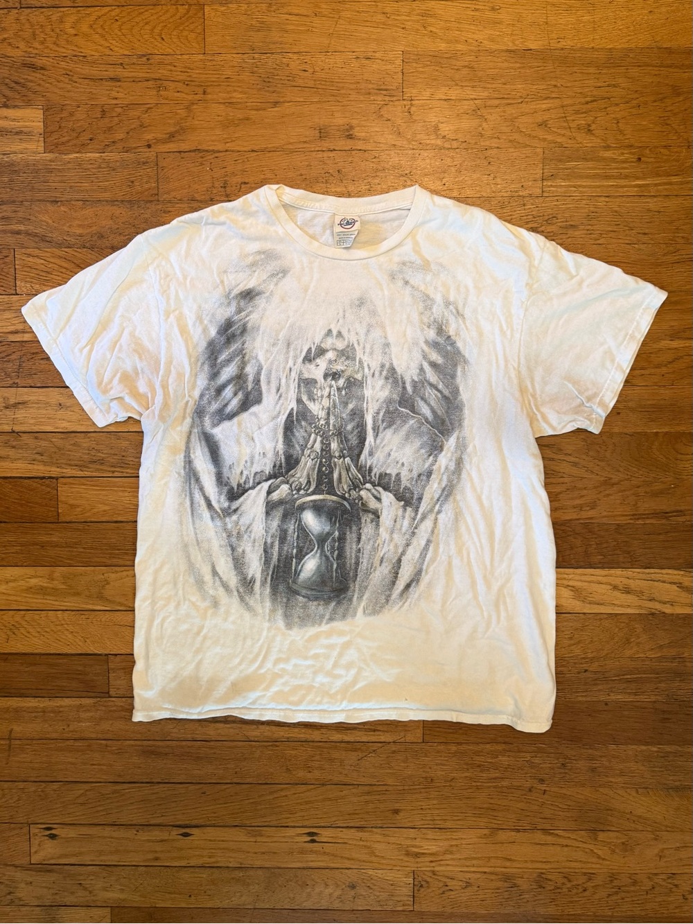 Vintage Y2K Thrashed Praying Skeleton Hourglass Tee